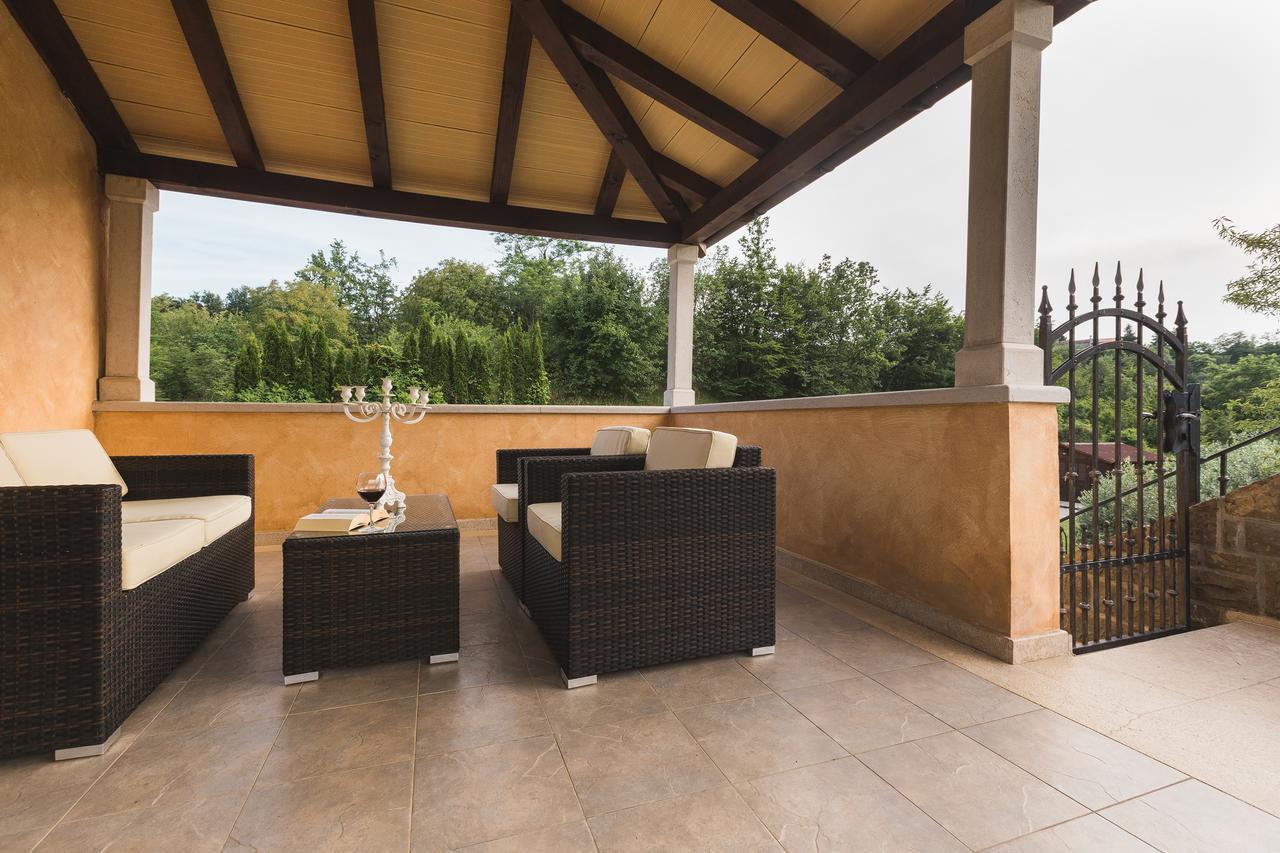 Villa Momiano With Private Pool Momjan Exterior photo